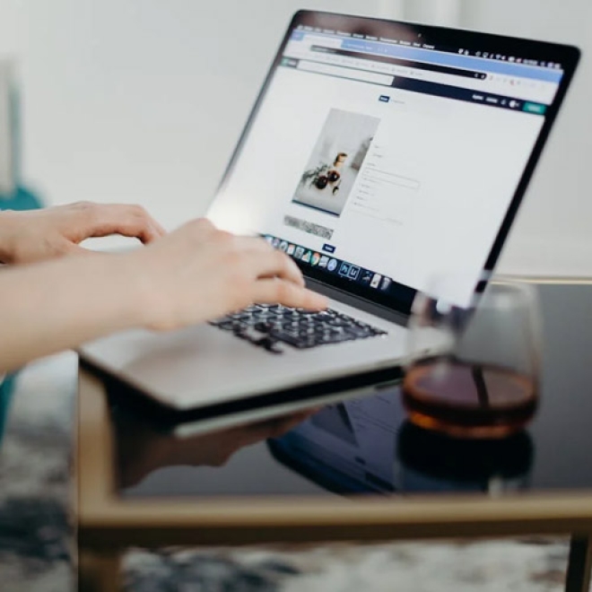 網頁設計基礎知識:探索3D技術在網頁設計中的實際應用